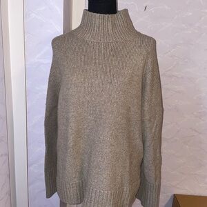 Abercrombie & Fitch Heather Gray Turtleneck Sweater
